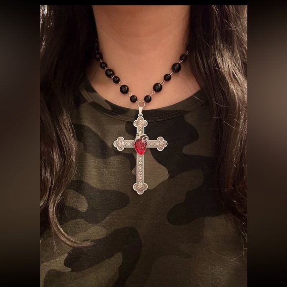 Heart Cross Pendant Necklace Goth Large Big Black Beaded Choker Adjustable New - Picture 2 of 14